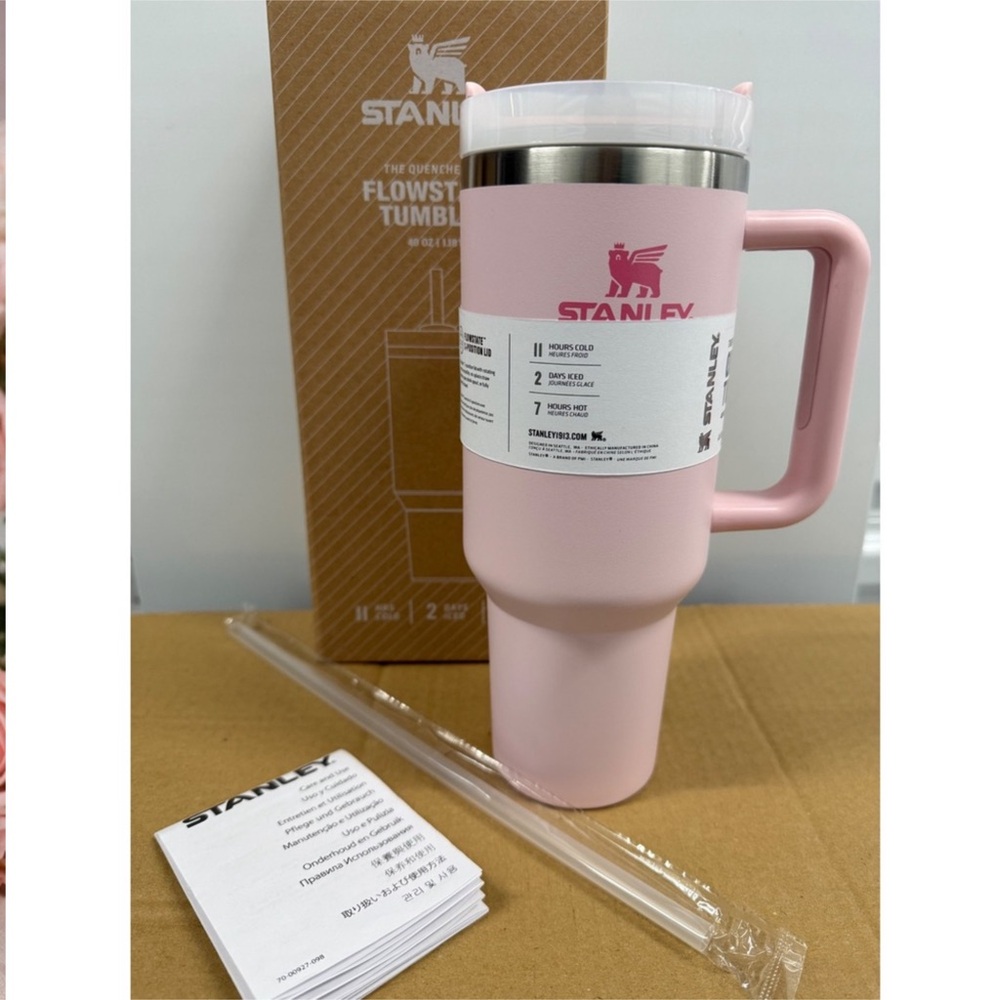 Stanley Quencher H2.0 FlowState Tumbler 40oz Peony
Pink Insulated Cup New - Picture 5 of 6